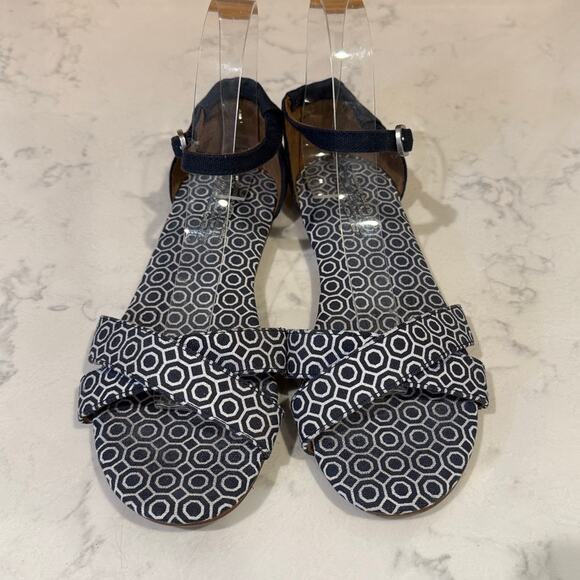 TOMS Navy Blue Canvas Geometric Flat Ankle Strap Correa Sandals size 7 casual - Picture 4 of 9